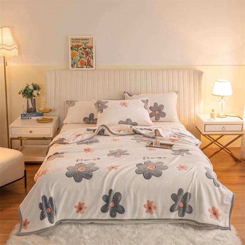 Flannel Snowflake Quilt & Blanket for Sofa or Bed