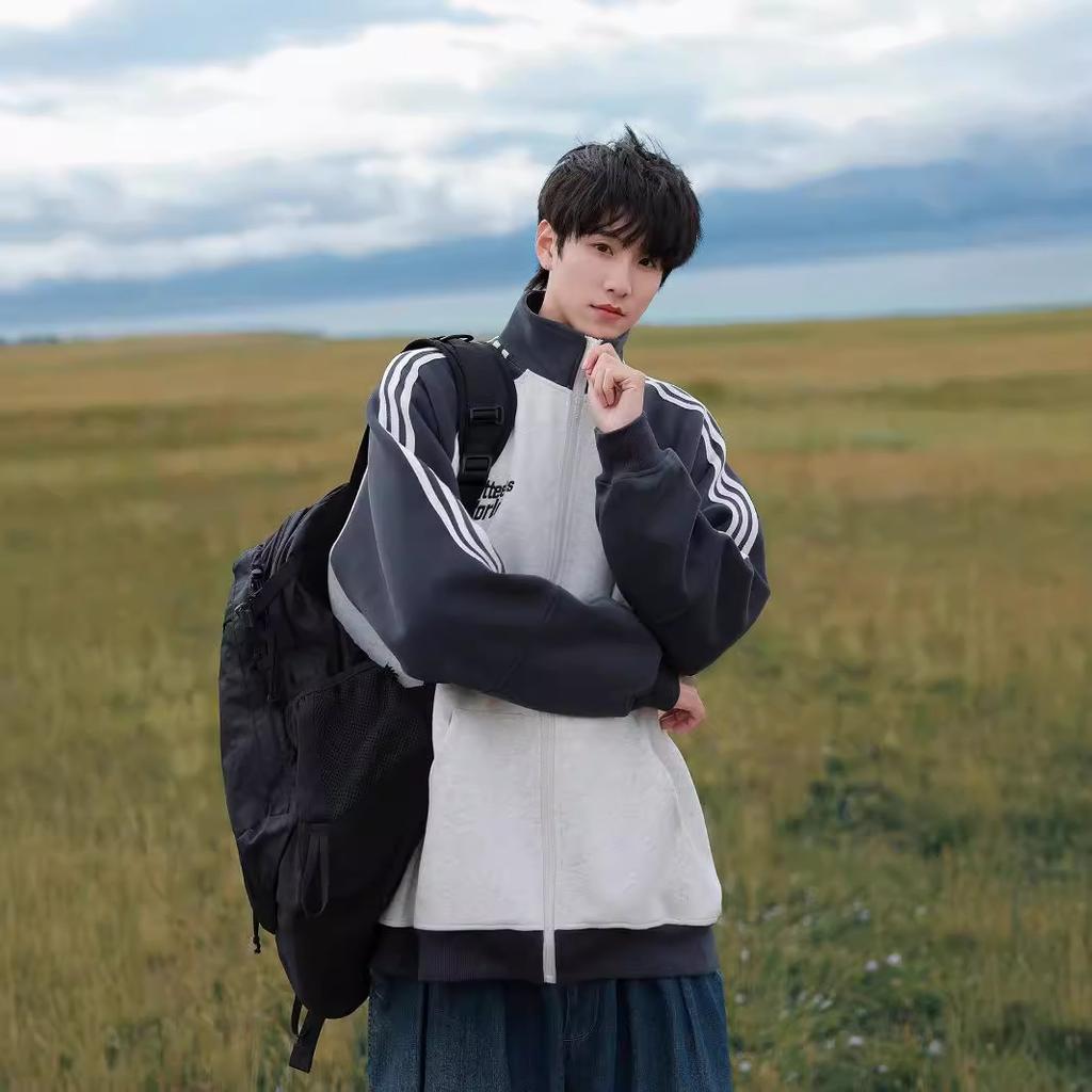 Dreistreifiger Cardigan-Pulloverjacke Herren Herbst und Winter Jungenkragen Sportjacke