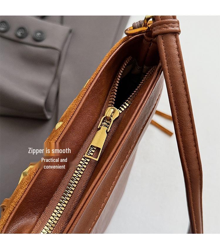 Autumn/Winter Retro Suede Tassel Ethnic Crossbody Bag