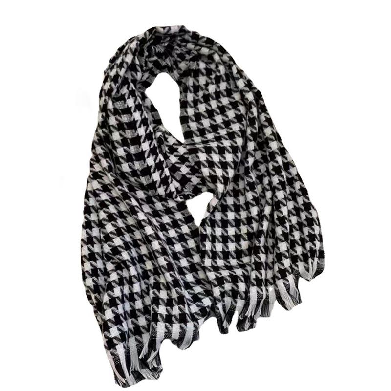 Korean Fashion Versatile Black White Plaid Scarf for Women Classic Winter Thick Warm Soft Cashmere Feel Scarves Windproof Shawl