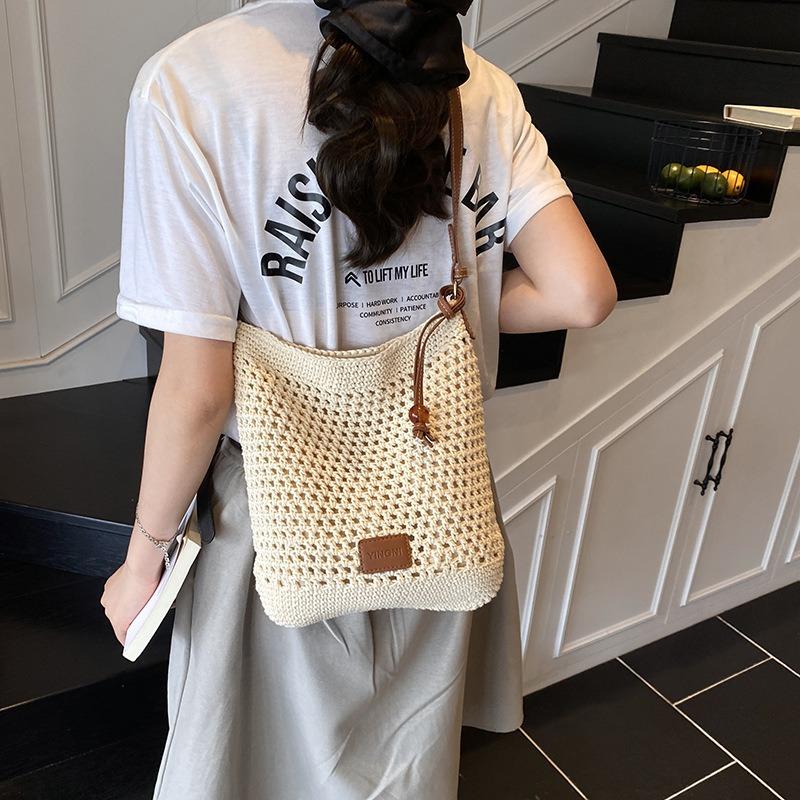 Large Capacity Hand-woven Bag Women's New Summer Shoulder Bag Versatile Commuter Tote Bag