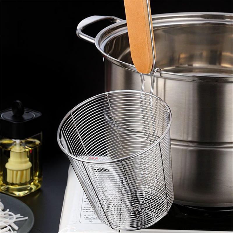 Passoire en acier inoxydable pour marmite avec manche en bois, filtre pour écumoire alimentaire, panier à friture suspendu, passoire de cuisine, cuillère