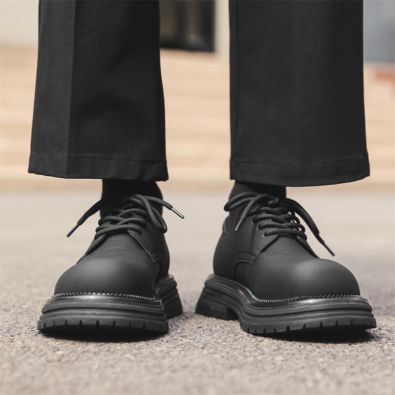 Módní ležérní derby pánské kožené boty Módní minimalistický designový styl Denní kancelář Venkovní obchodní večírek Boty se silnou podrážkou Bílá