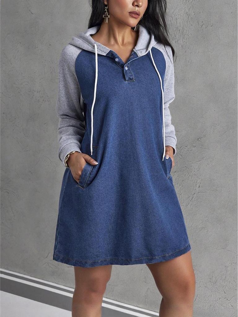 Damska casualowa sukienka jeansowa z kapturem i kieszeniami, patchworkowa, w bloki kolorów – Rozmiar mały, Kolekcja wiosenna 2025