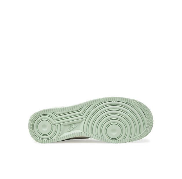 Nike Кроссовки Air Force 1 07 HQ1497 зеленый