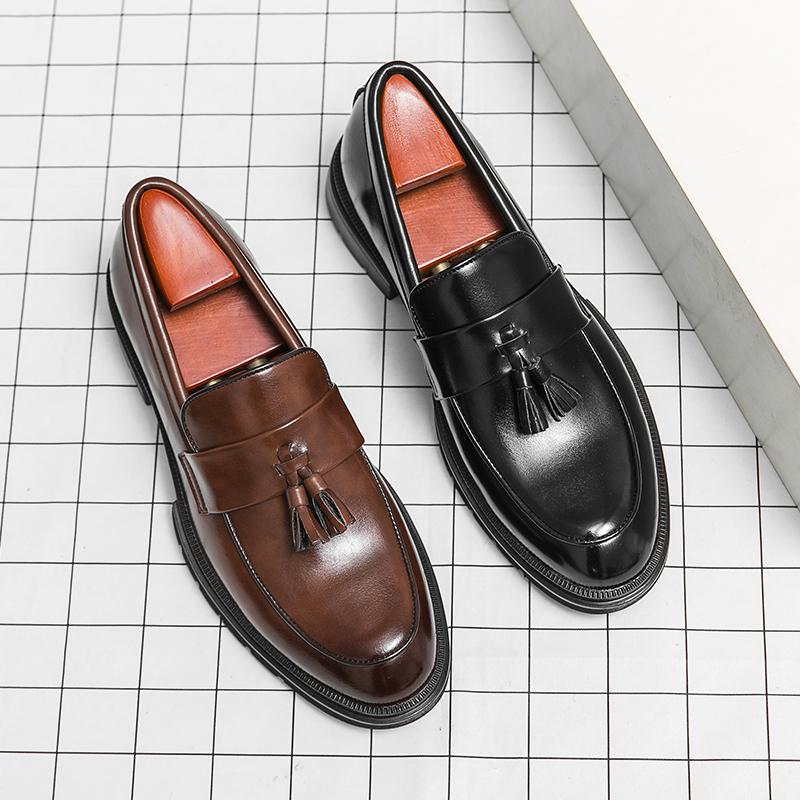 Fashion Elegant Men Social Casual Shoes Pointed Thick bottom Loafers For Men Driving Moccasins Comfortable Slip-On Tassel Wedding Shoes