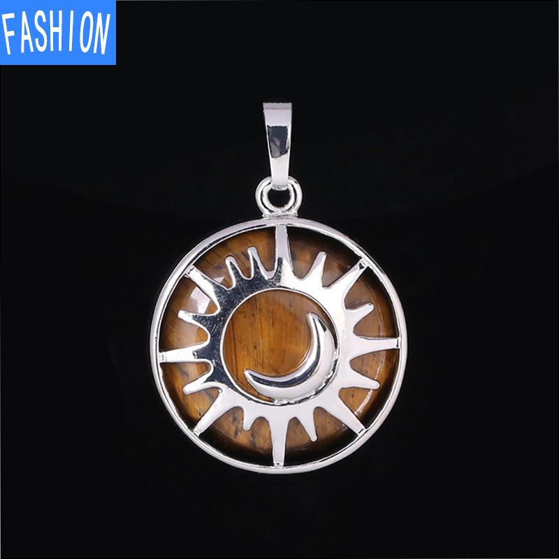 Pandantiv cu cristale naturale în stil național