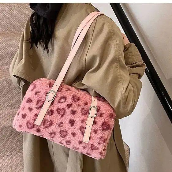 Bolso de felpa de invierno para mujer 2026 nuevo fashi gran capacidad retro fashi estampado de leopardo bolso tote bolso de felpa bajo el brazo bolso de mujer