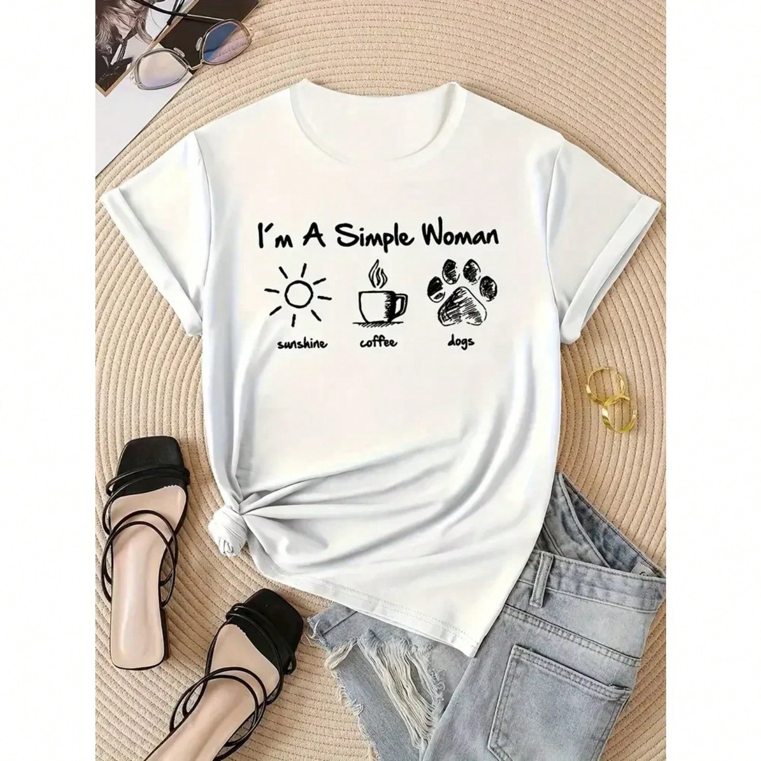 I Am A Simple Woman With Letters Sunshine Coffee Dog Pattern T-Shirt Fun Cute Retro Damska Koszulka Moda Casual Summer Top S разноцветный