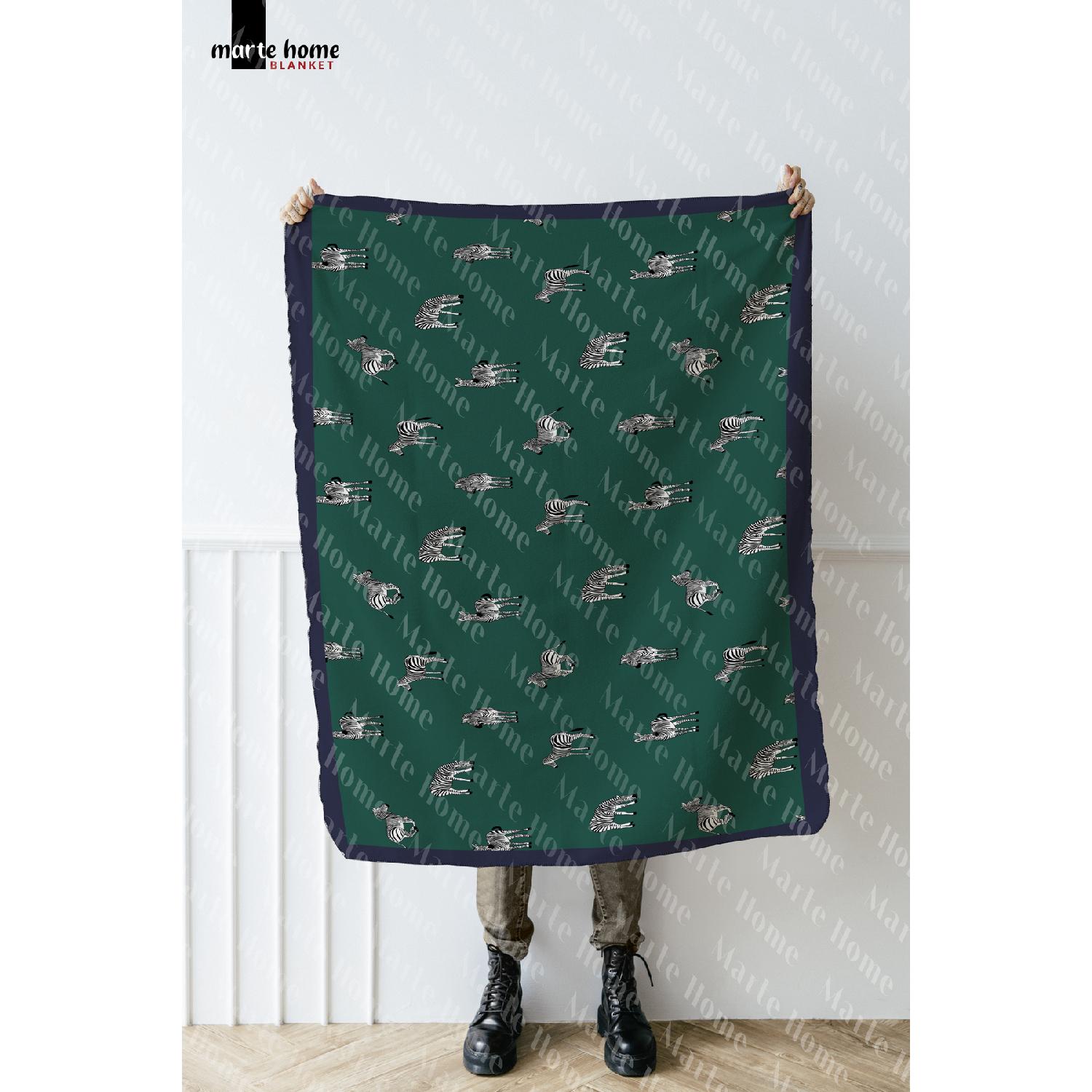 

Одеяло для телевизора Polar 100x170 см с рисунком зебры на одной стороне и принтом на одной стороне 100 x 170