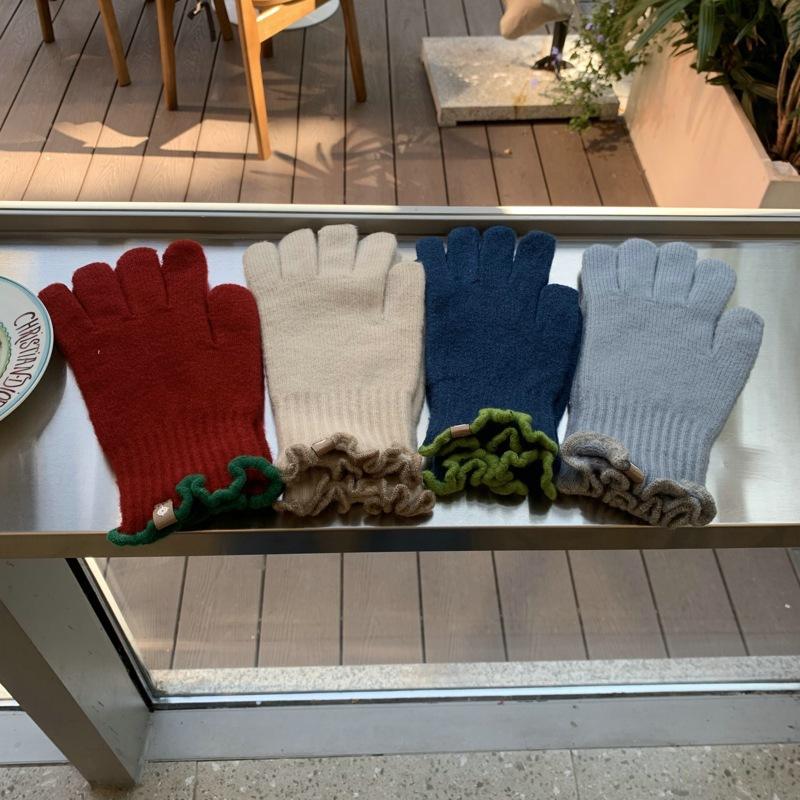 Fashionable Five-finger Glutinous Autumn and Winter Touch Screen Reveals Two Finger Warm Soft Women's Cute Wool Wool