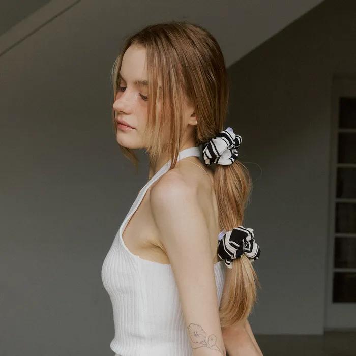Editorial Stripe Scrunchie(2Colors). MLH2606