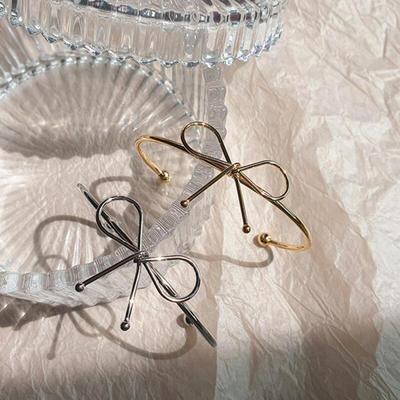 Women's Feminine Minimal Line Ribbon Bangle Bracelet