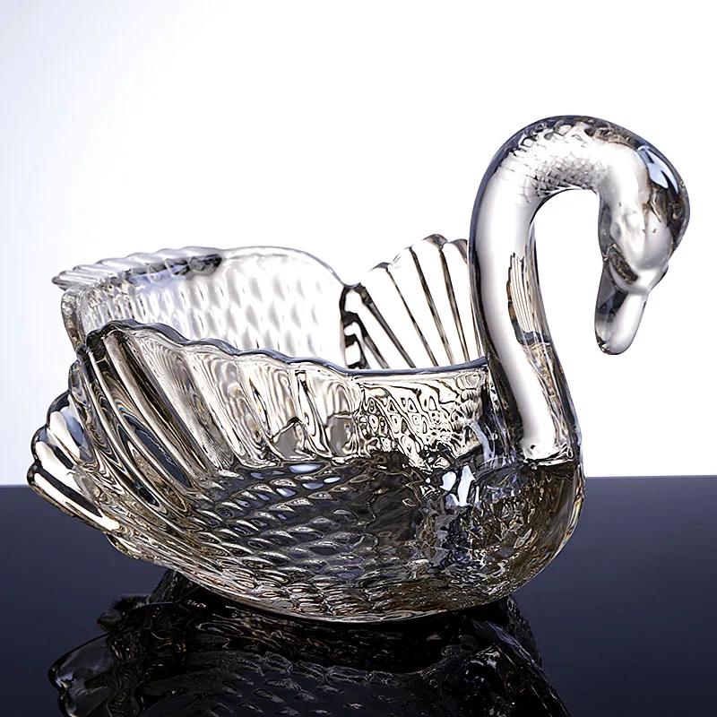 Crystal Glass Fruit Plate Light Luxury Is Suitable for Living Room Tabletops, Ornaments, Creative Household Snack Plates Special