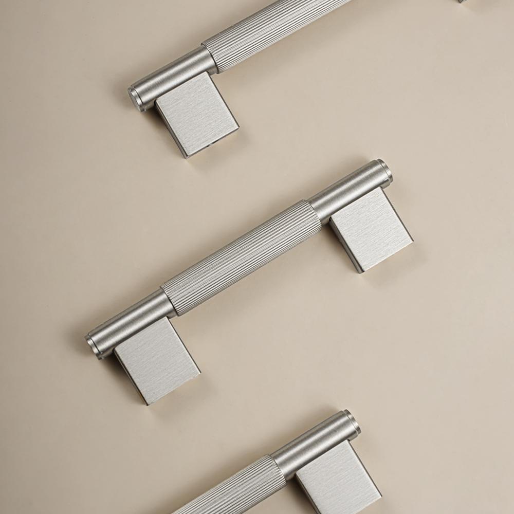 Dooroom Solid Brass Straight Grain Pattern Black Modern Style Cabinet Refrigerator Door Pull Drawer Knobs Hardware Handles