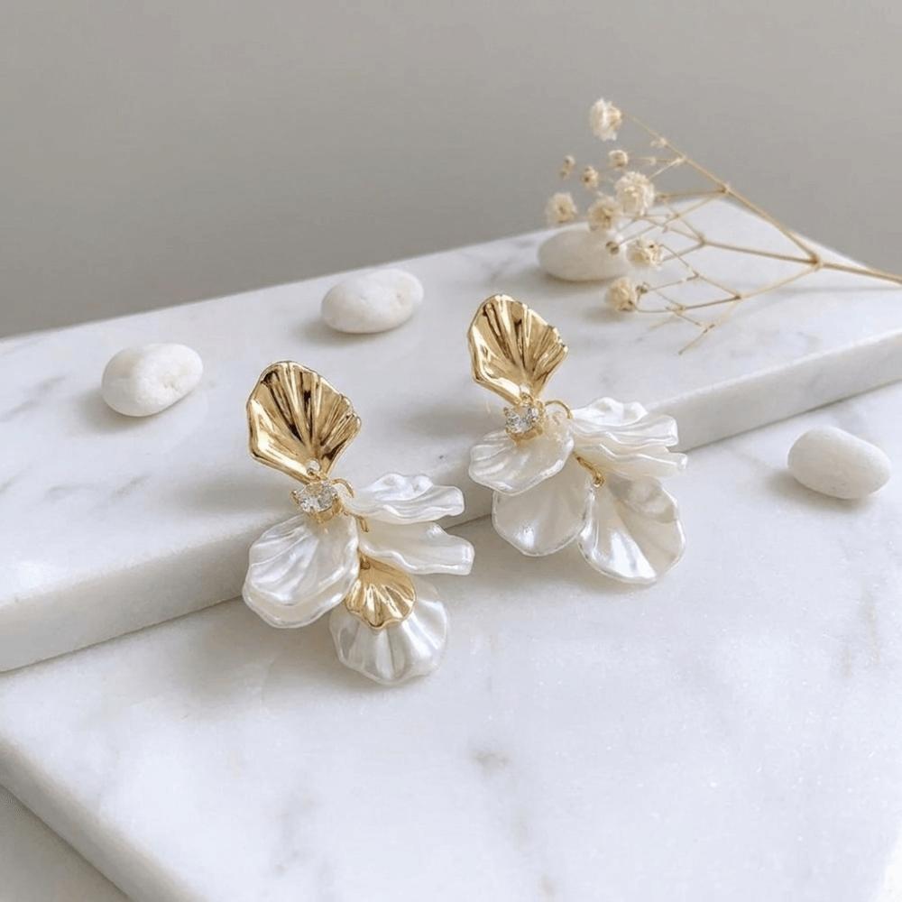 White Petal Earrings Resin Pendant Earrings Bohemian Dangle Earrings Daily