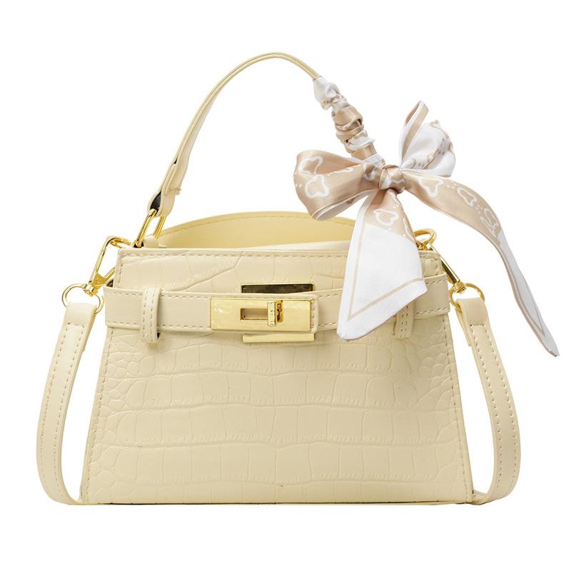 Handbag Women's New Shoulder Messenger Bag Versatile Commuter Bag