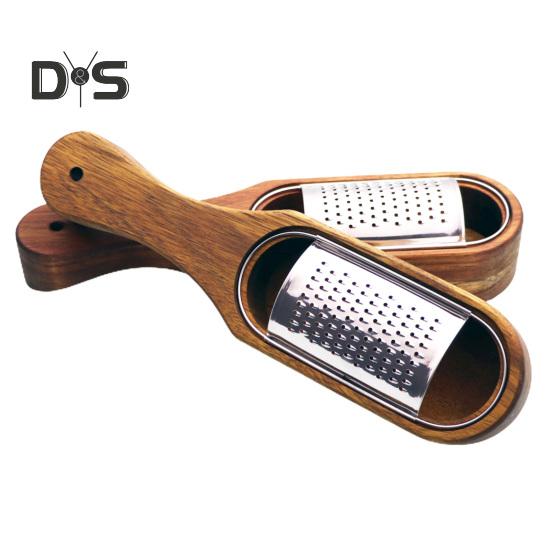 Nerezová krabička na struhadlo na sýr s dlouhou rukojetí Struhadlo na dřevo Odnímatelný sběrač akátového dřeva Nástroj na drcení sýra