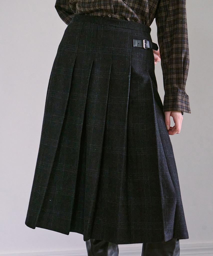 Awi Pleated Wool Check Skirt_Black