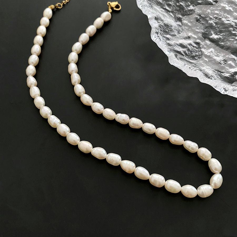 2023 Summer Luxury Freshwater Pearl Clavicle Necklace for Women: Baroque Sweet, Cool Style