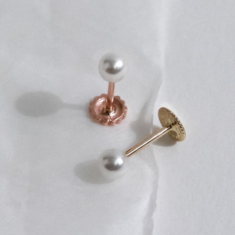 JEWNEL 14K Milk Pearl Labret Piercing (2 sizes)