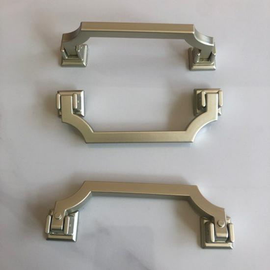 

Золотая алюминиевая ручка-скоба для ящика и шкафа в скандинавском стиле A2025-96 Pearl Gray