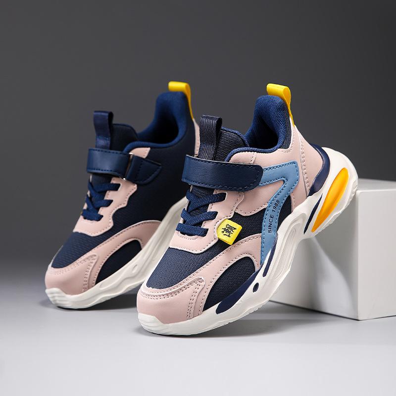 Boys 2025 autumn new student leather waterproof soft sole medium and older girls ultra-light soft sole non-slip sneakers