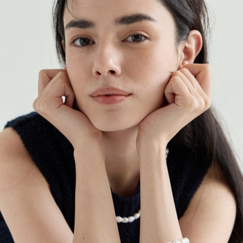 ENOUGHLIP Bold Grace Chain Bracelet