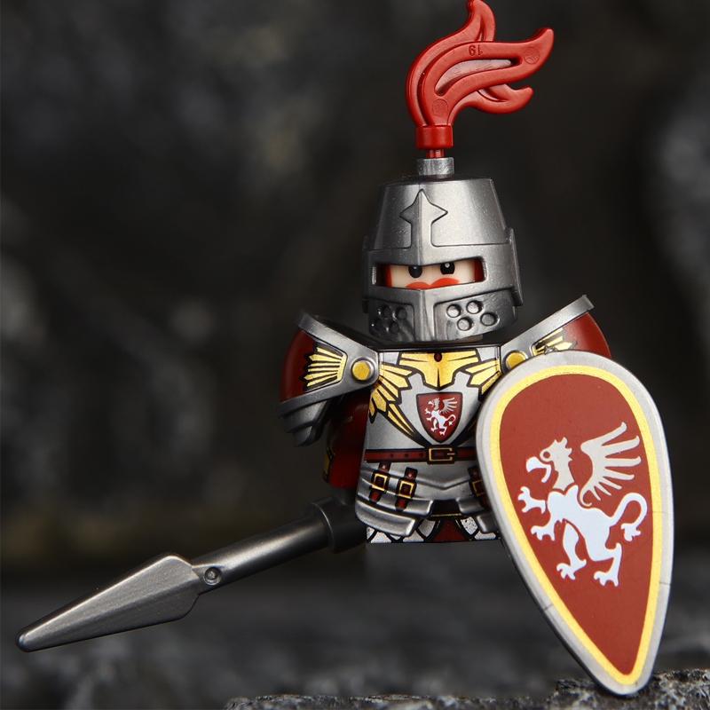 Figuras de Soldados de Castelo Militar Medieval Blocos de Construção Roma Cavaleiro Leão Arma Guerreiro Espada Infantaria Capacete Modelo Tijolos Brinquedos