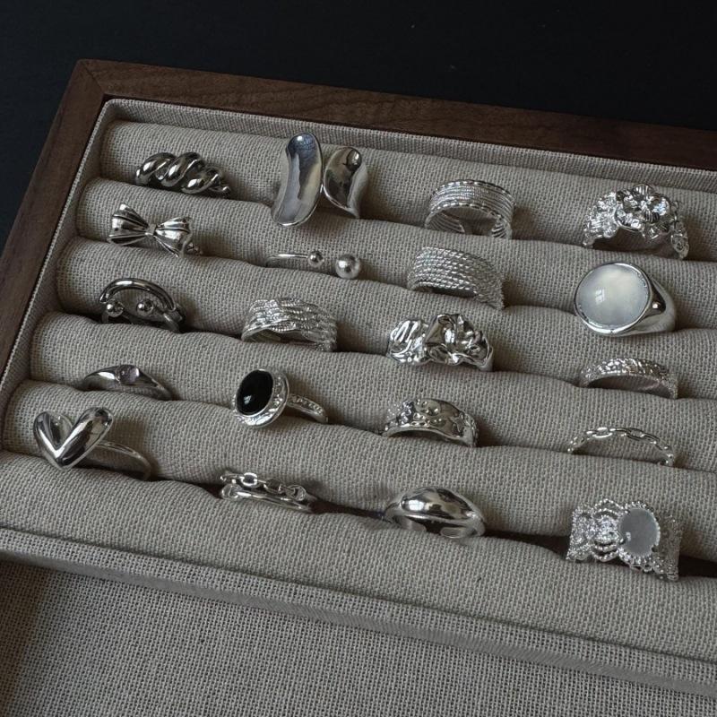 Retro S ring does not fade, light luxury index finger ring, open ring.