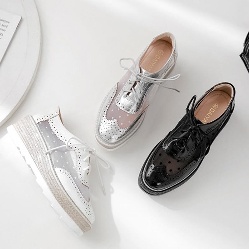 Fashion Summer Crepers air mesh polka dot brogue shoes women breathable loafers wedges lace up carved pattern bullock flats woman 2025