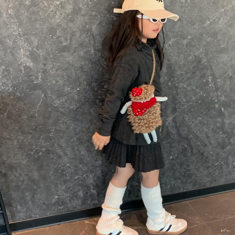 Playful Handwoven Cartoon Shoulder Bag For Toddlers With Breathable Yarn Material