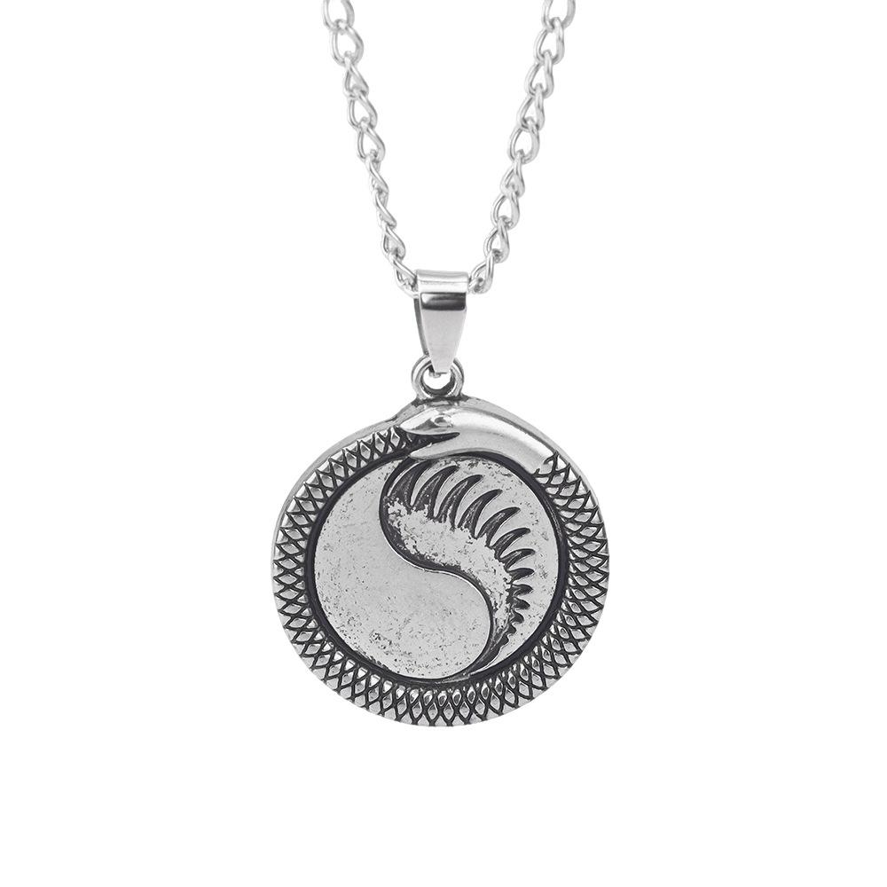 Wheel of Time Inspired Retro Choker, Fantasy Movie Pendant Clavicle Necklace