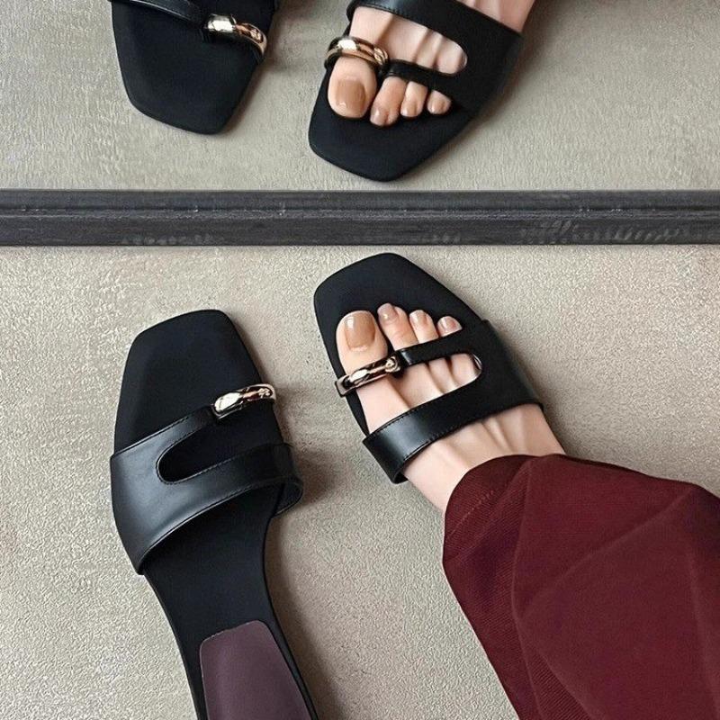 Fashion Women Slippers Casual Anti-slip Designer Slippers Comfortable Outdoor Sandals Fashion Elegant Flat Shoes Summer New Slides Women