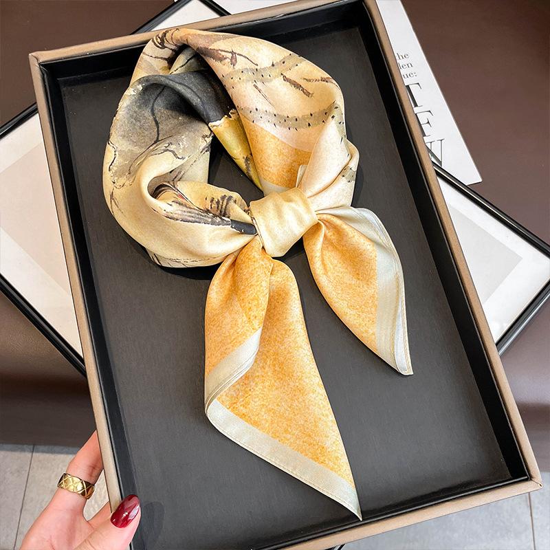 1116 New ink and wash lotus mulberry silk silk scarf women's silk scarf Hangzhou silk 71 square scarf for mothers and elders