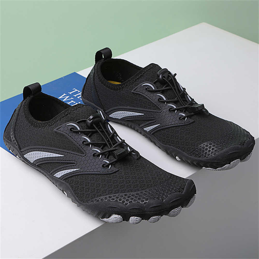 Fashion Hypersoft Buckle Hawaiian Men's Slipper Mule Shoes Luxury Sandal Men Sneakers Sports Deals Shose Deadlift Teniz Runing