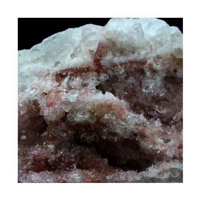 Pierres et Minéraux. Fluorite Hematoide + Quartz. 132.0 ct. Maraval mine, Var, France.