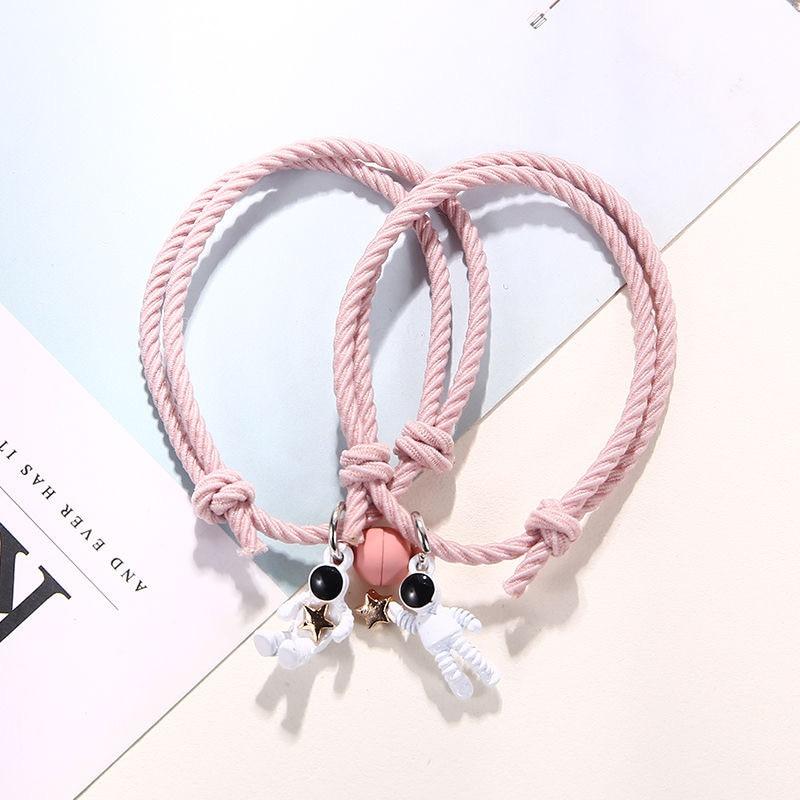 Latest Magnet Couple Wrist Bracelet Star Astronaut Paired Bracelets Attractive Voguish Fashionable Valentine 'S Day Jewelry Giveaway Present 2 Pcs