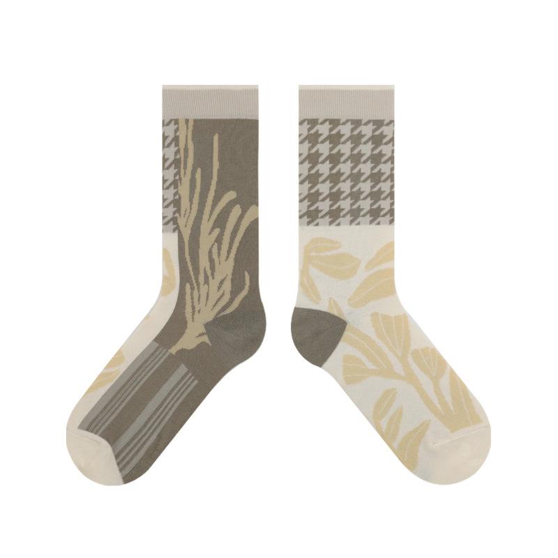 

Spring and Autumn Women s Cotton Plain Weave Socks with Moisture-wicking and Anti-odor Properties, Without Bones, Suitable for Breathable Short Socks. 1 pair