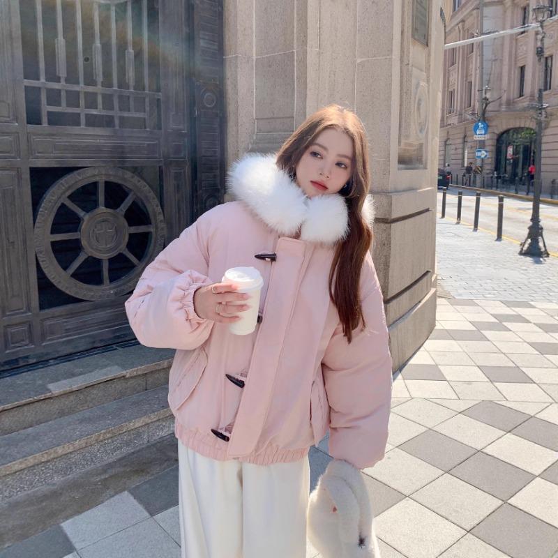 Padded clothes women's winter horn buckle design sense large fur collar thickened padded jacket new pie overcome padded jacket