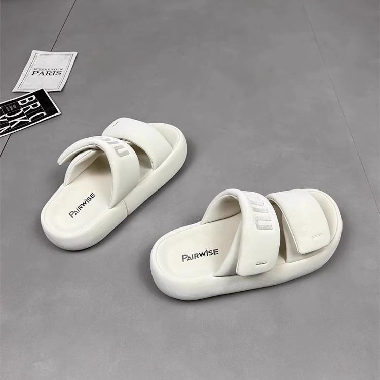 Soft leather version~ platform slippers women's 2025 summer new outer wear high-end feeling with skirt cool slippers versatile sandals
