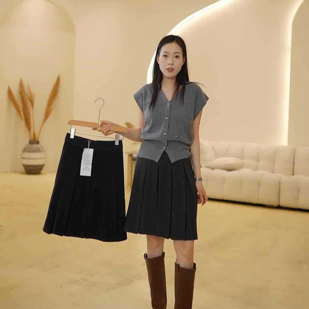 

Miu Series Korean-Style Pleated Half Skirt W Small чёрный