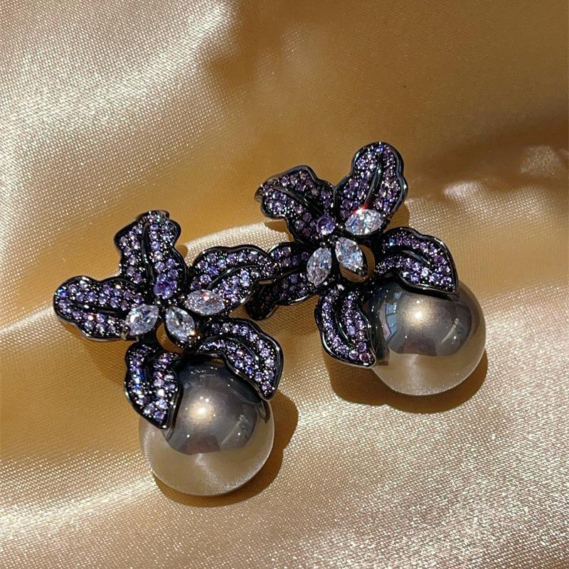 S925 Silver Needle Lily Earrings: Luxurious Pearls & Sparkling Diamonds for Women.