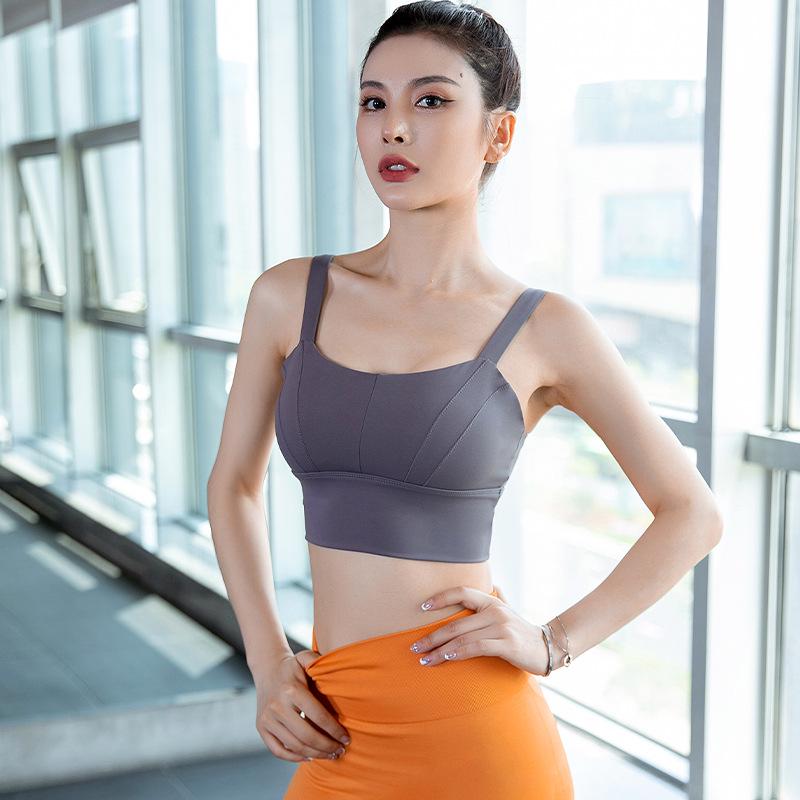 Women's Summer Sports Suit: Breathable Quick-dry Short Sleeve T-shirt for Running & Yoga.