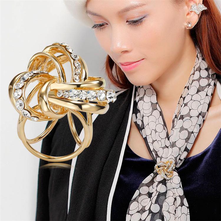 Korean High-End Flower Brooch with Rhinestone for Scarves