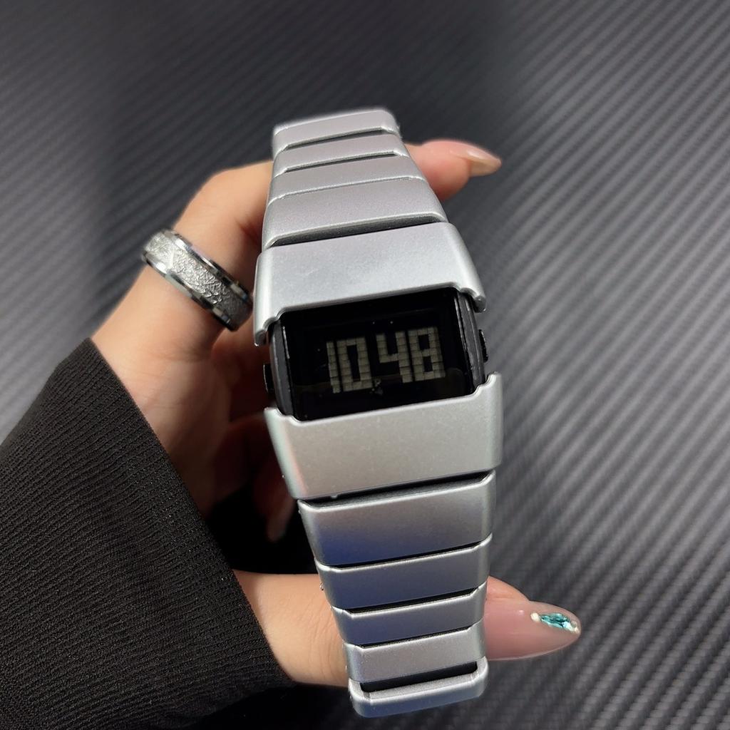 Millennium Special-Shaped Medieval Original Design Watch Men'S And Women'S American Trend Junior High School Student Niche Watch