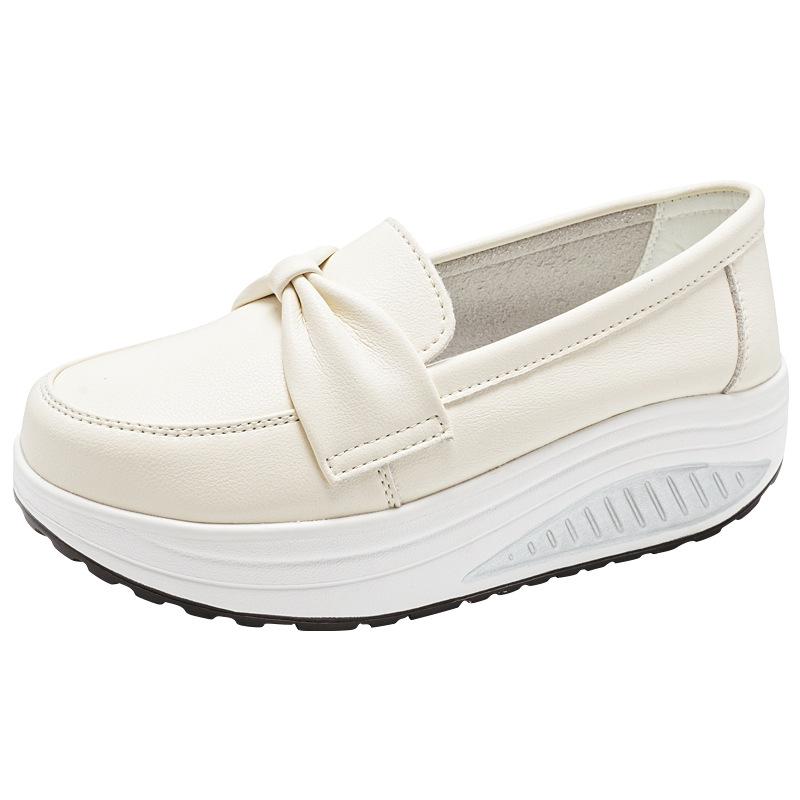 Scarpe comode taglia grande nuove scarpe da ginnastica bianche scarpe da infermiera zeppa con suola spessa suola morbida scarpe muffin scarpe singole