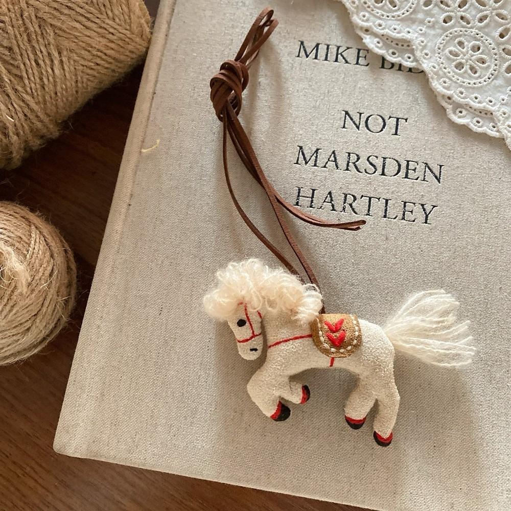 New Creative Cute Cloth Animal Horse Necklaces for Women Children Fashion Sweater Chain Accessories
