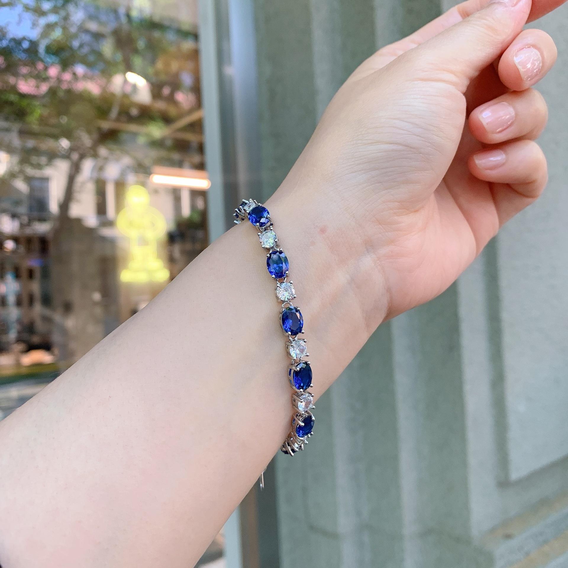 

Ювелирные изделия Ретро Имитация Цветного Сокровища Браслет, Красное Стекло и Синее Стекло Ювелирные изделия.