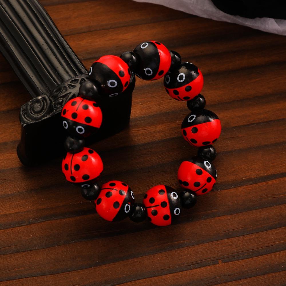 Exaggerated Personality Seven-spotted Ladybug Printed Wooden Beaded Elastic Bracelets for Women Retro Cute Jewelry Accessories